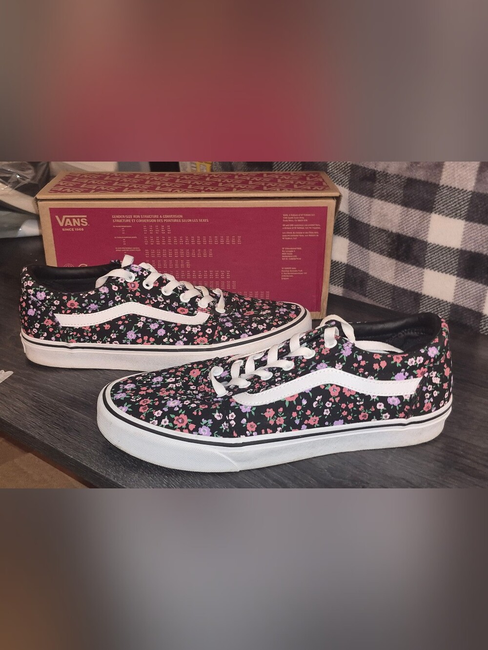Vans Floral Low-Top Sneakers - Black with Pink & Purple Floral